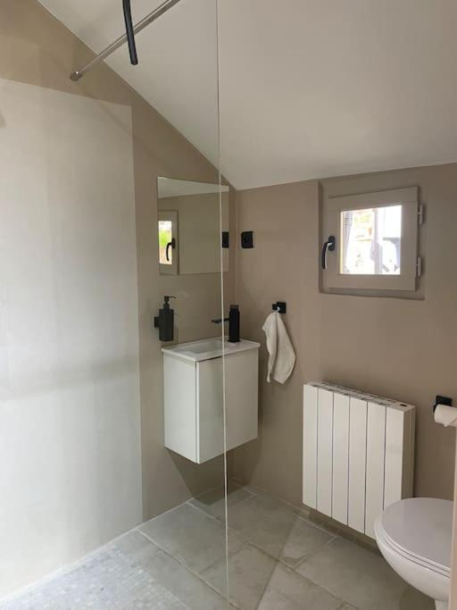 Maison Au Bord De L'Eau Les Roches Rochefort-sur-Nenon Buitenkant foto